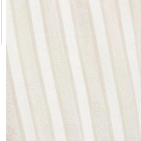 Treasure & Bond White Long Sleeve Blouse - Picture 7 of 9